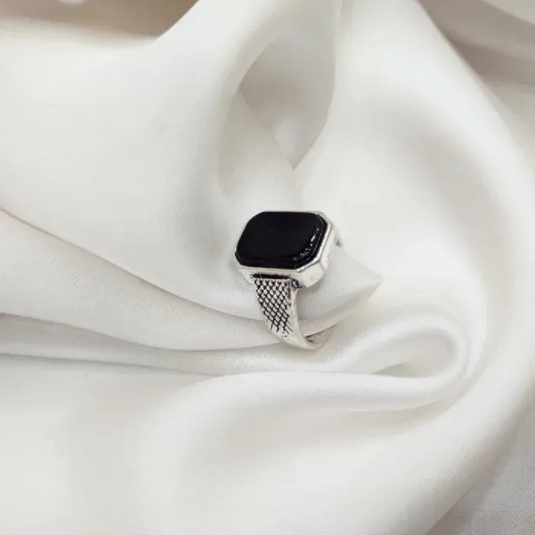 LUXURY TURKISH RING SPECIAL OFFER ( BUY 1 GET ONE FREE ) ایک کے ساتھ ایک فری Free Home Delivery